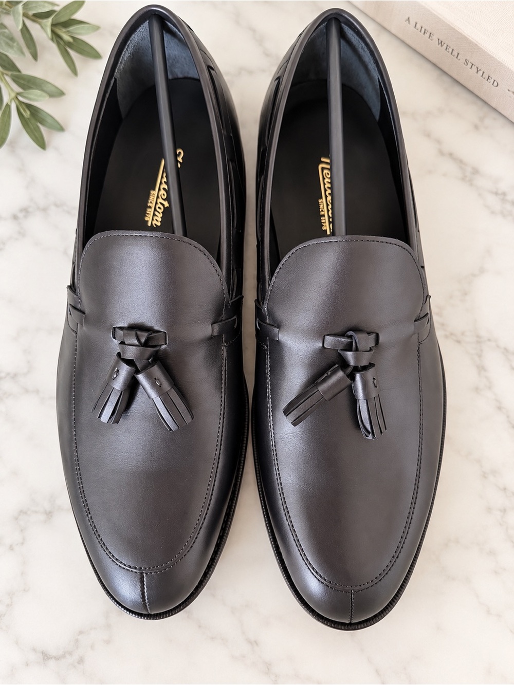 Men's Black Leather Tassel Penny Loafers